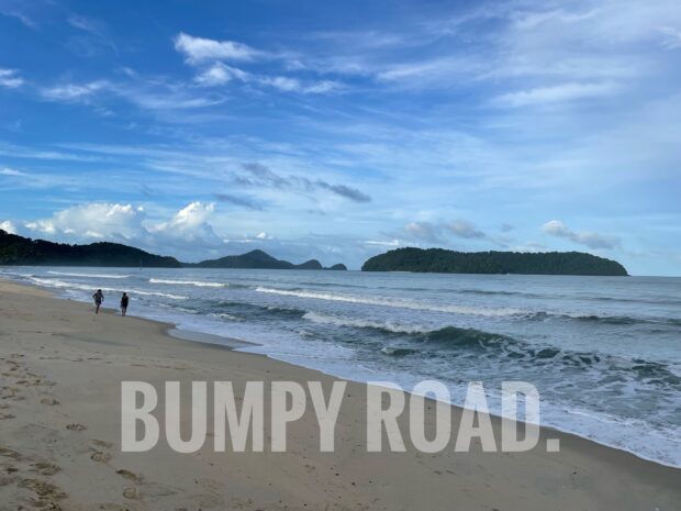 パークロイヤルランカウイリゾート(PARKROYAL Langkawi Resort)-ビーチ